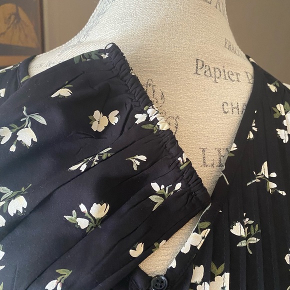 Old Navy NWT Comfy Night Out Dress - Picture 5 of 13